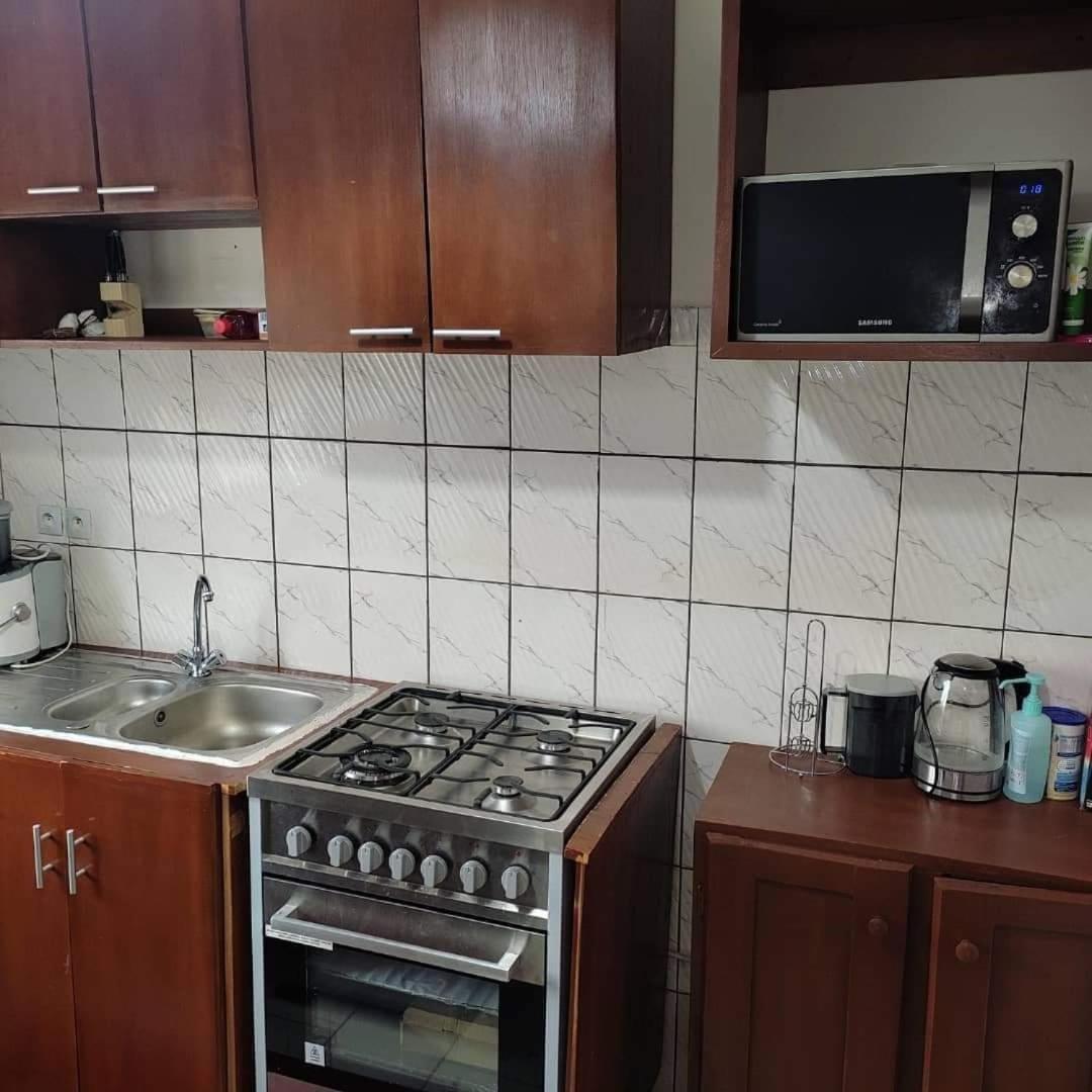 Appartement Meuble A Simbock Non Loin De Dovv Яунде Екстер'єр фото